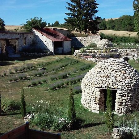 Les Bories En Champagne Villa Montlevon Exterior foto