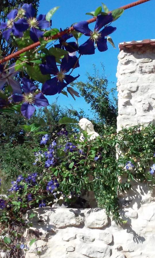 Les Bories En Champagne Villa Montlevon Exterior foto