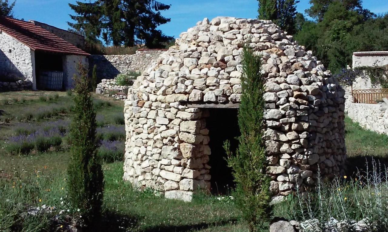 Les Bories En Champagne Villa Montlevon Exterior foto