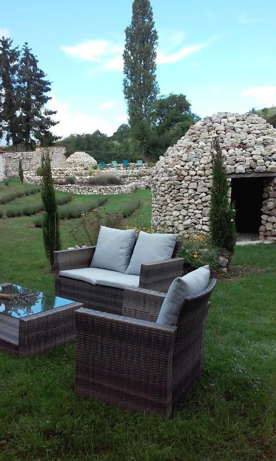 Les Bories En Champagne Villa Montlevon Exterior foto