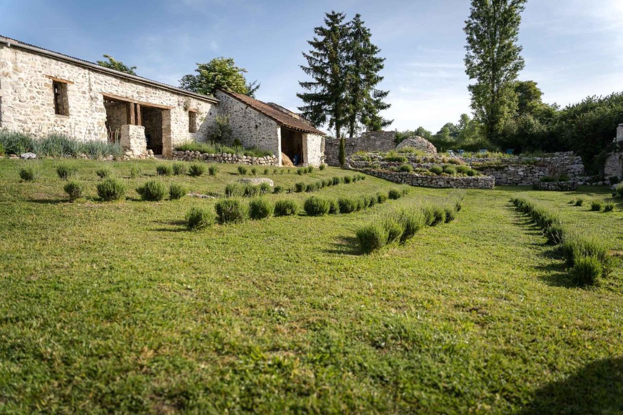 Les Bories En Champagne Villa Montlevon Exterior foto